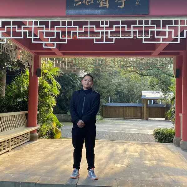 31岁岁重庆单身帅哥 - 固原吉缘网