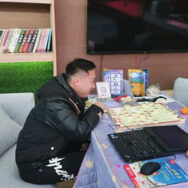 33岁岁贵州单身帅哥 - 固原吉缘网